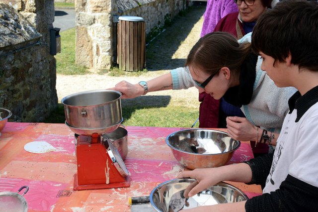 Les artistes ont la bêche : 5 avril 2016