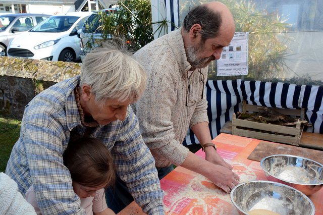 Les artistes ont la bêche : 5 avril 2016